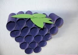 paper roll grape craft
