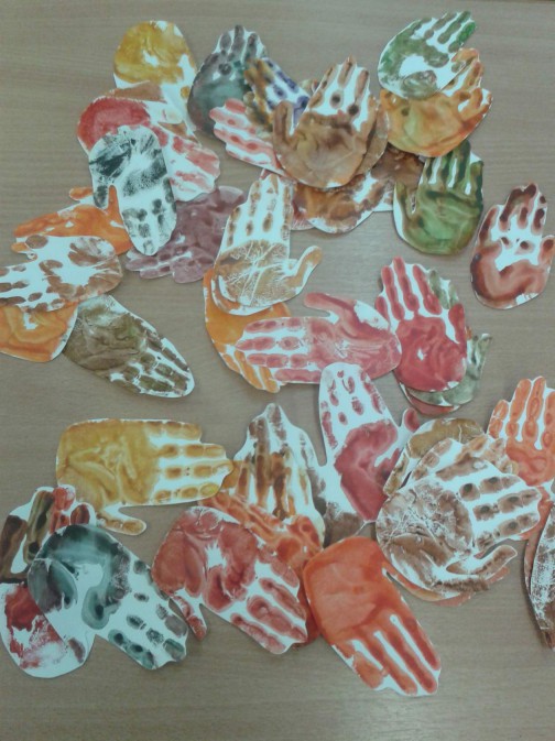 autumn-handprint-tree-crafts-5