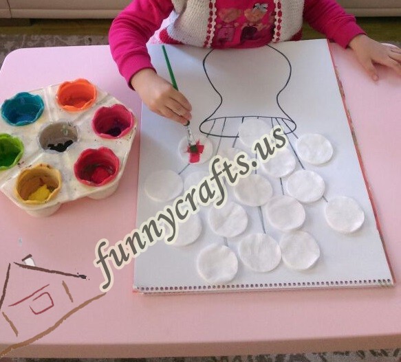 cotton-pads-flower-art-idea-step-2