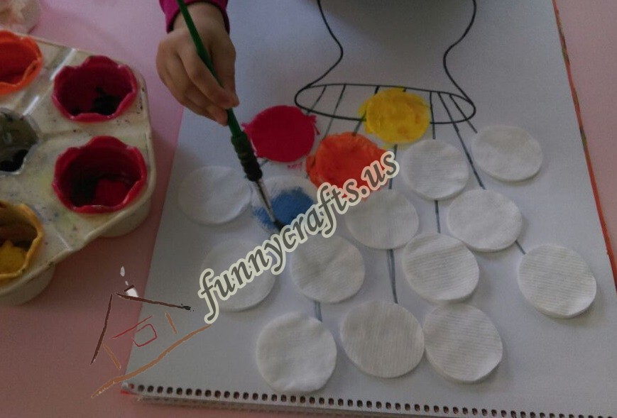 cotton-pads-flower-art-idea-step-4